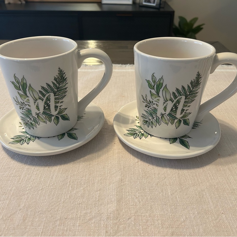 “M” Monogram Leaf Mug Set